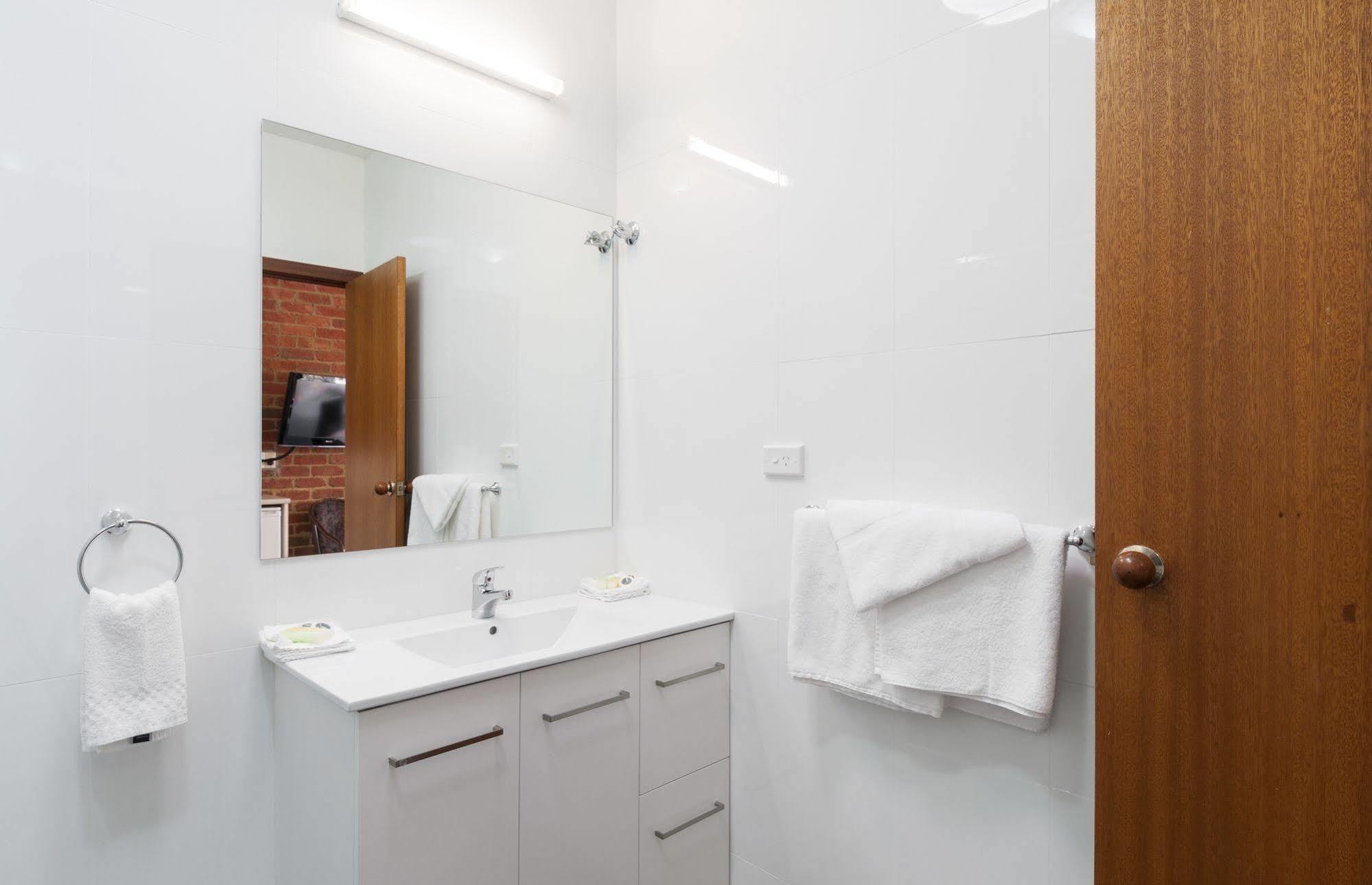 Yarra Valley Motel Lilydale Dış mekan fotoğraf